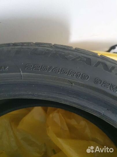Bridgestone A001 Weather Control 225/45 R19