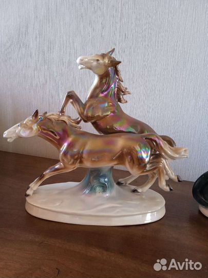 Фарфоровые статуэтки