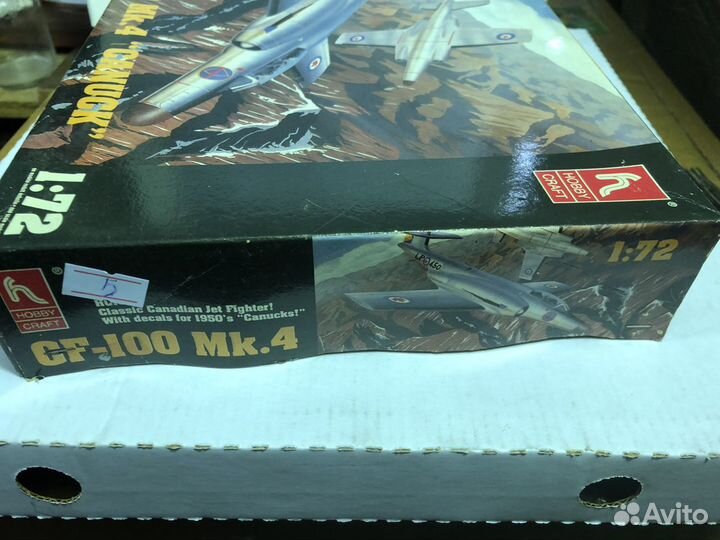Сборная модель самолета1:72 canuck, CF100MK 4