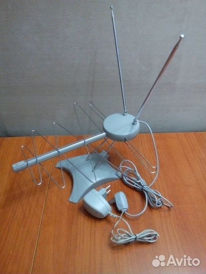 Антенна для тв приставок комнатная активная