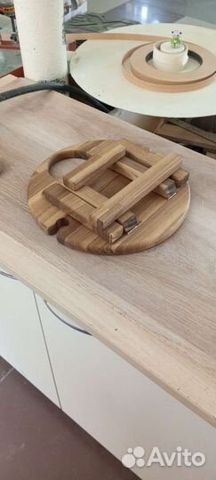 Винный столик