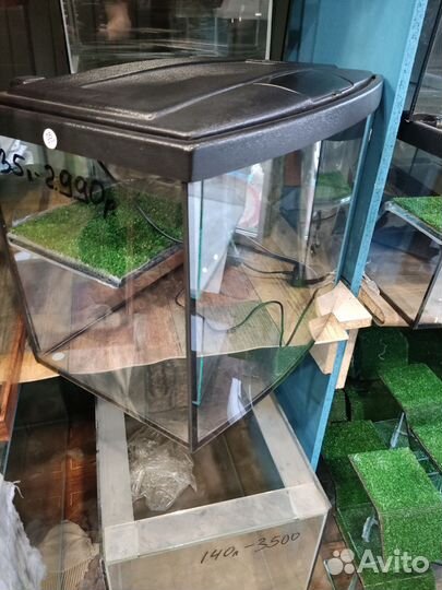 Террариум 35 л. С мостиком и крышкой