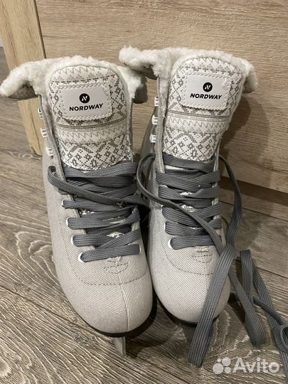 Коньки для девочки