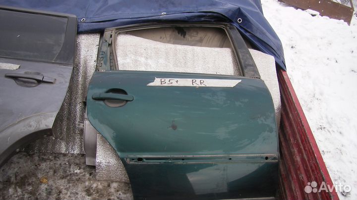 Vw passat b5 Дверь правая