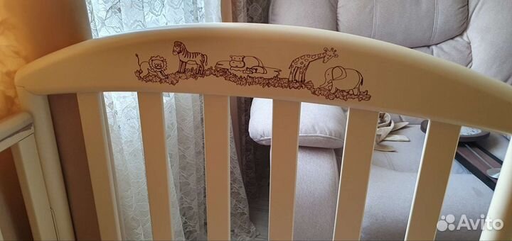 Детская кроватка