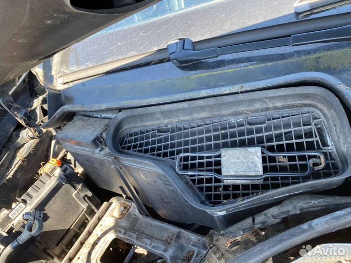 Корпус салонного фильтра Mercedes-Benz S W221