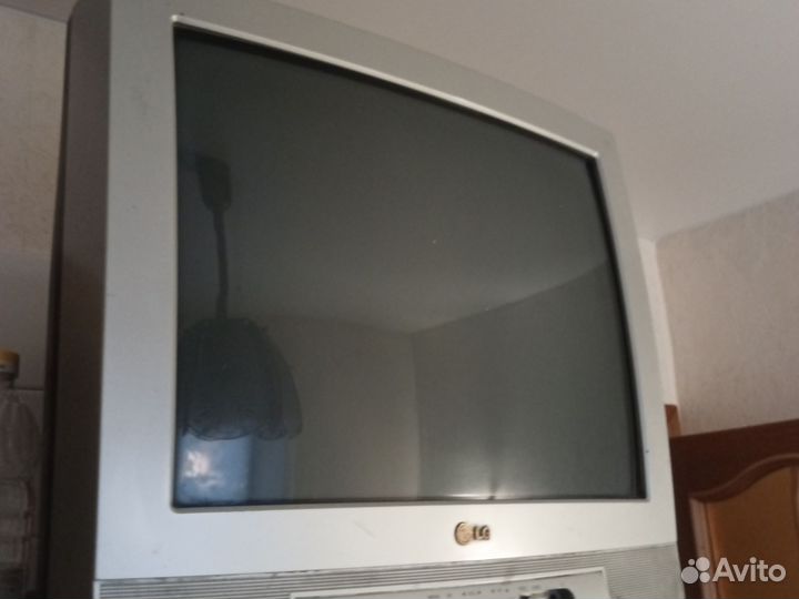 Телевизор бу LG с приставкой Ростелеком