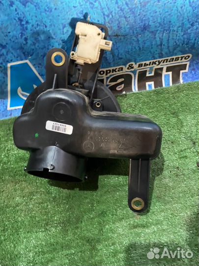 Лючок топливного бака Mercedes-Benz Ml W163