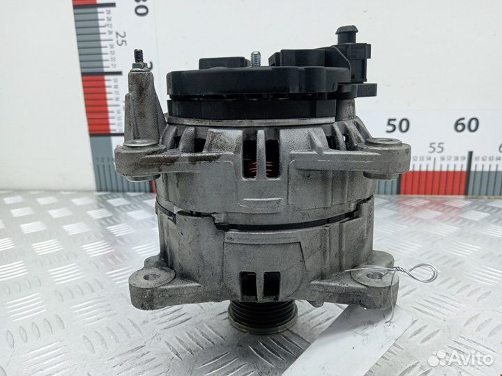 Генератор для Audi A4 B8
