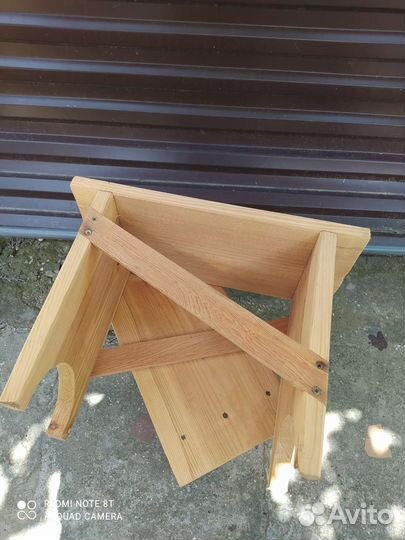 Стулья, табуреты. Дерево. Столы