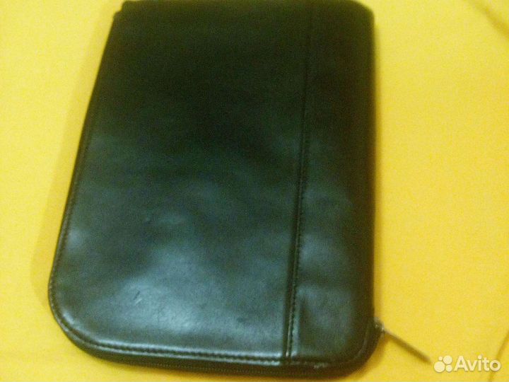 Кожаный чехол для планшета