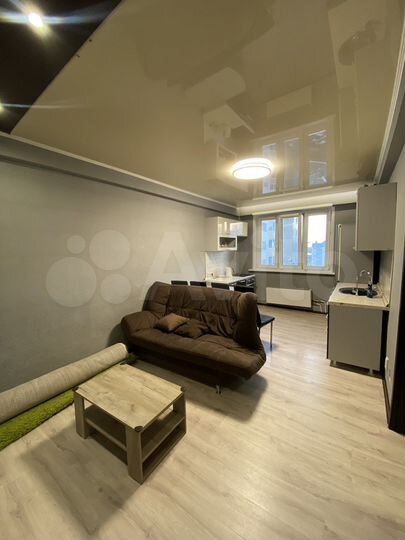 2-к. квартира, 55 м², 8/10 эт.