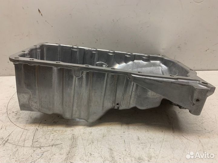 Поддон масляный двигателя Volkswagen Passat B5