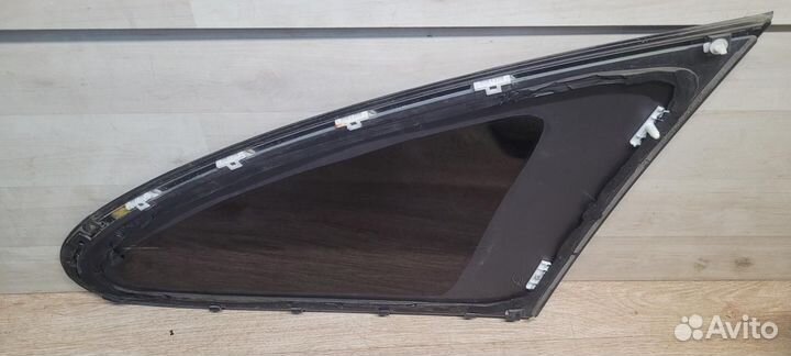 Стекло глухое Honda CR-V