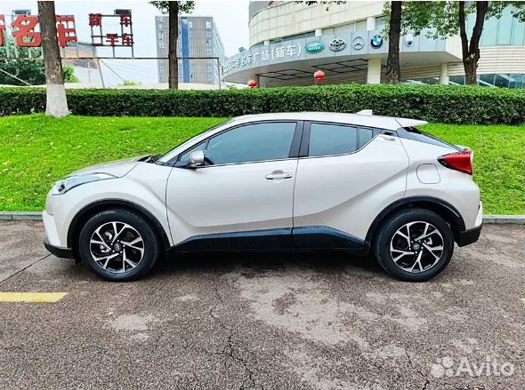 Toyota C-HR 2.0 CVT, 2021, 15 000 км