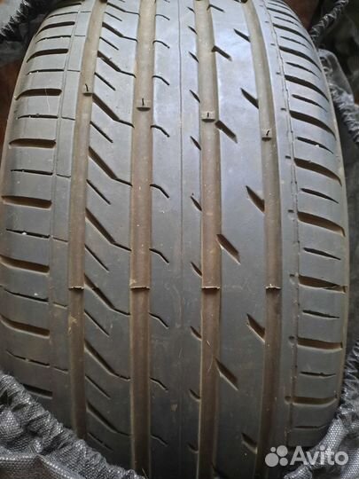 Davanti DX640 225/40 R19