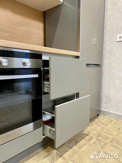 Кухни на заказ от фабрики