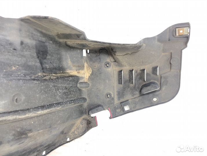 Подкрылок передний правый Honda Accord CM2 K20A