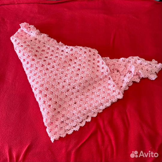 Новая вязанная треугольная шаль ажурная