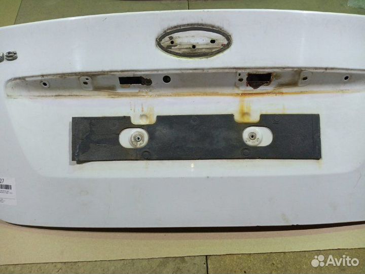 Крышка (дверь) багажника задняя Ford Focus 2