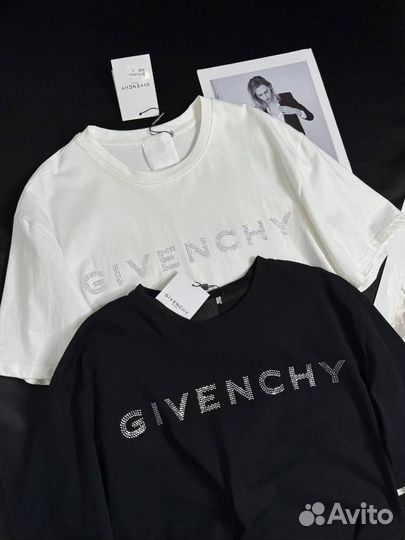 Футболка givenchy