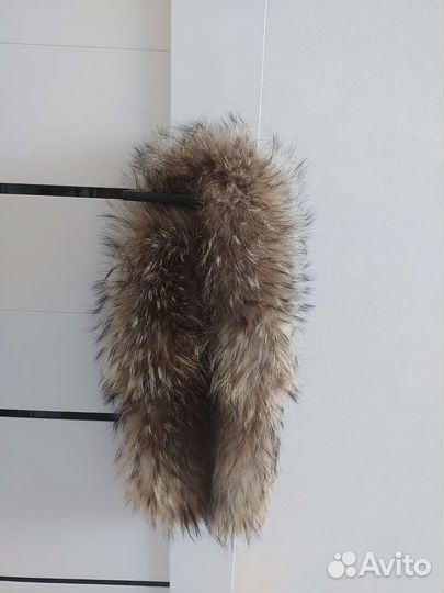 Меховой воротник енот