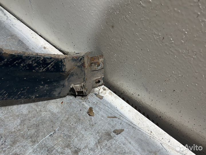 Крыло переднее правое vw passat B5+