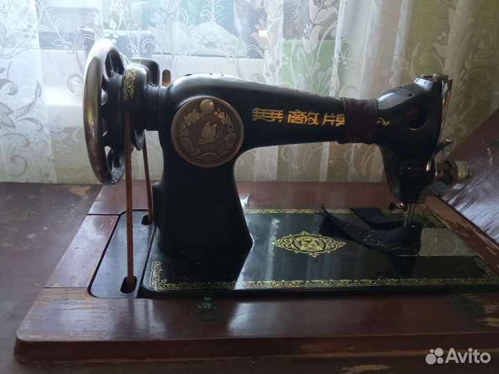 Швейная машина ножная