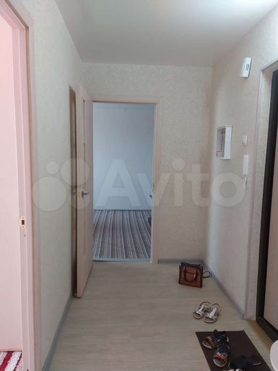 2-к. квартира, 52 м², 10/10 эт.