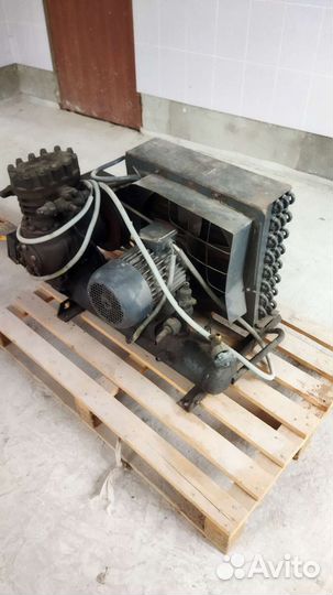 Холодильный компрессор