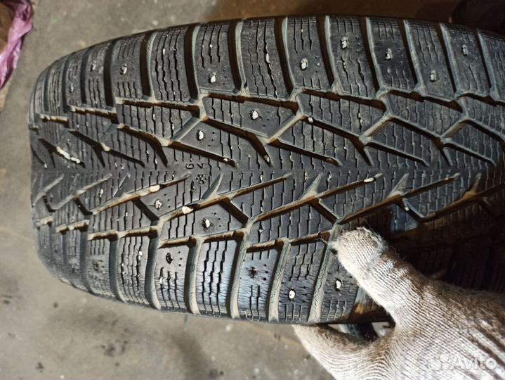 Nokian Tyres Hakkapeliitta 7 215/50 R17