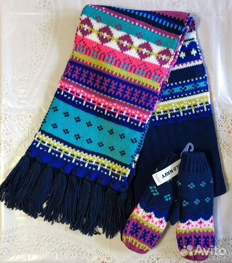 Комплект шарф и варежки