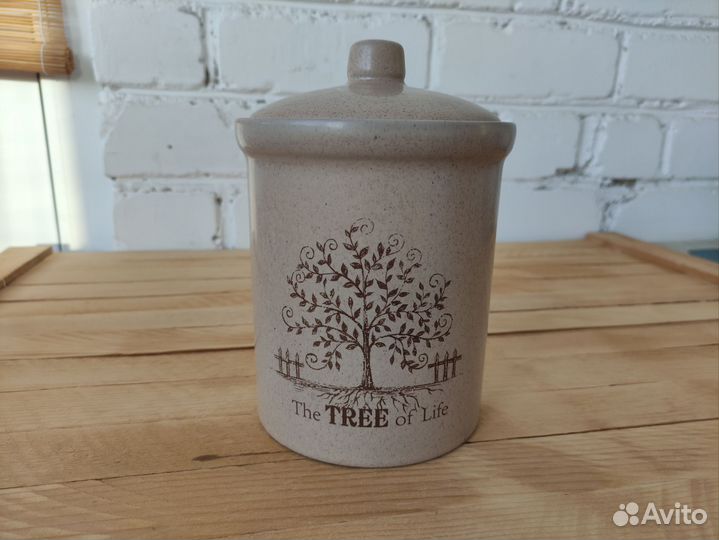 Банка керамическая для сыпучих продуктов новая