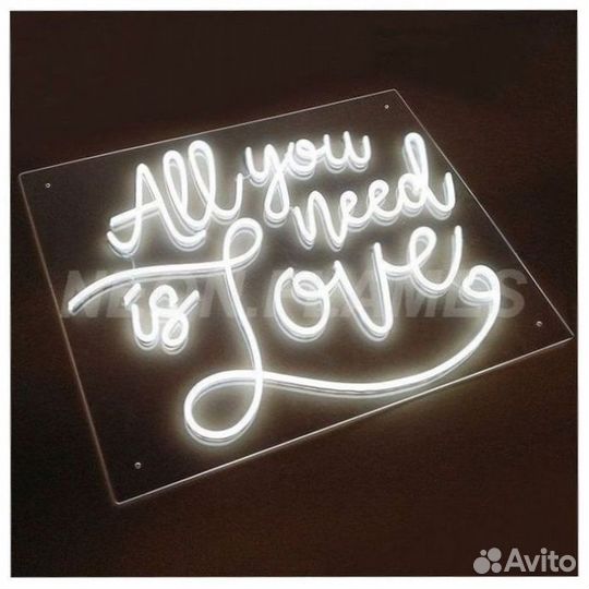 Неоновая вывеска