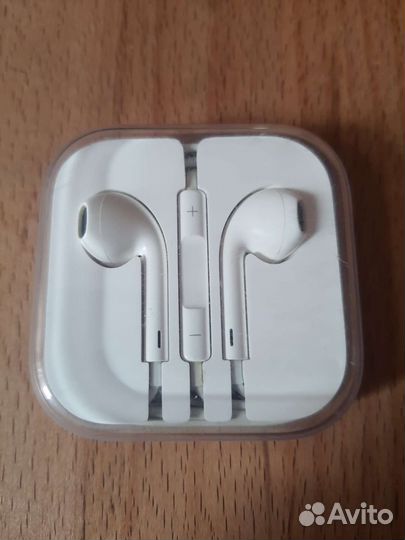 Наушники airpods