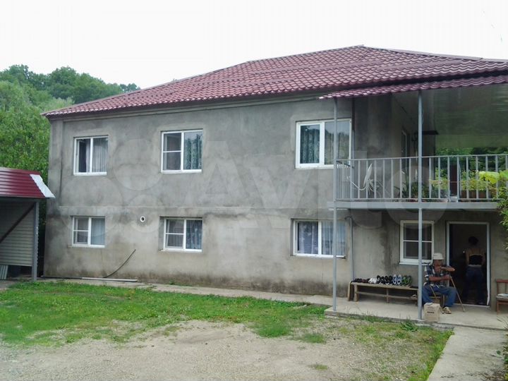 Дом 192 м² на участке 20,5 сот.