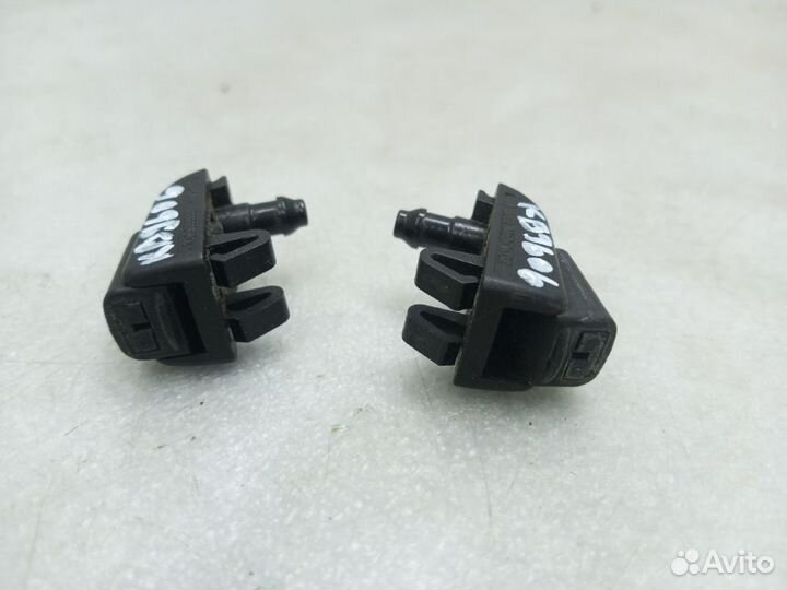 Форсунка омывателя стекла skoda octavia A7