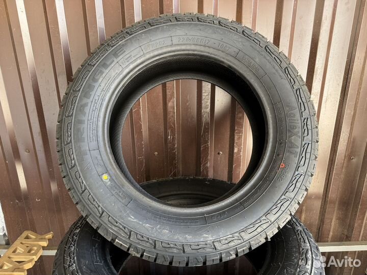 Triangle TR292 225/65 R17 106T