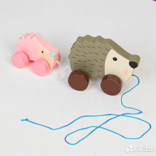 Игрушка Каталка деревянная Ежики