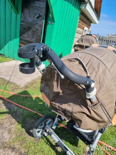 Коляска 3 в 1 с автолюлькой