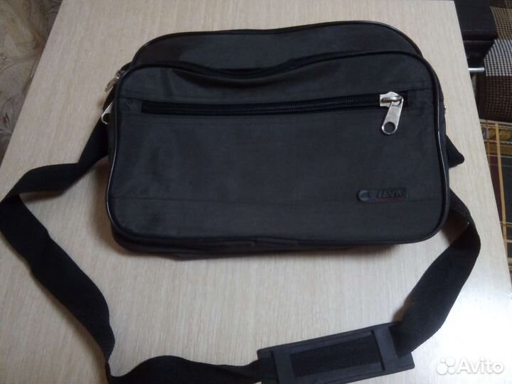 Школьная сумка для мальчика на плечо