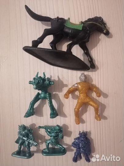 Солдаты, викинки