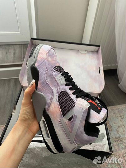 Air jordan 4 Amethyst Wave