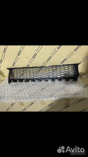 Решетка передняя Lexus Gs