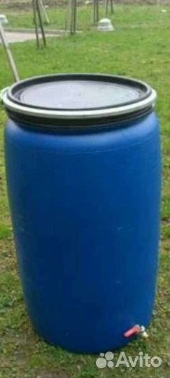 Бочка пластиковая с краном 220 л