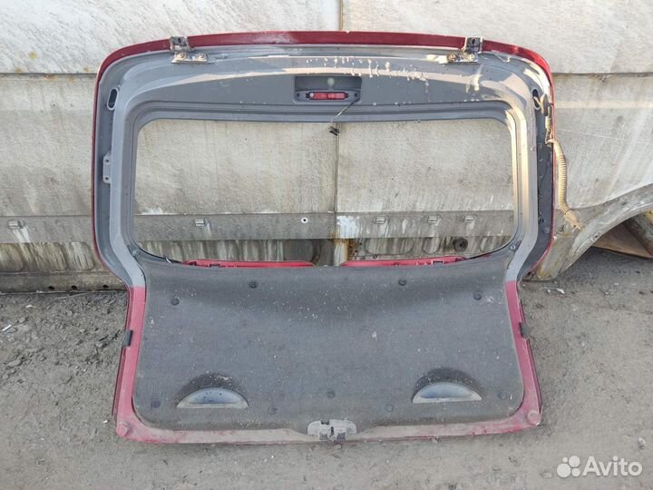 Крышка багажника Рено Лагуна 2 универсал