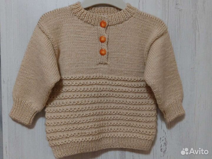 Свитер ручная работа на 1-2 года + носочки