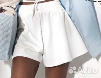 Белые шортики летние