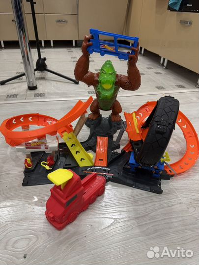 Hot wheels трек горилла