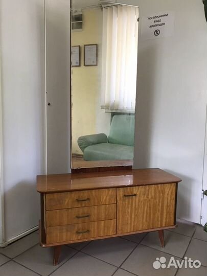 Трюмо и тумбы из СССР. «боряна» Болгария. 60е года